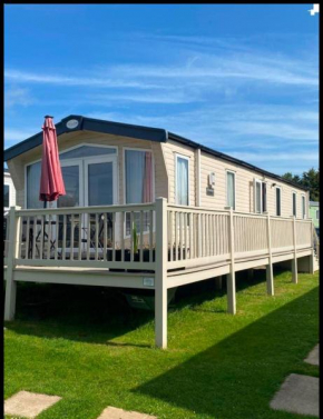 Weeley Bridge 3 Bedroom Luxury Holiday Home